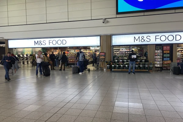 Guides Gatwick Airport Pick Up Point South